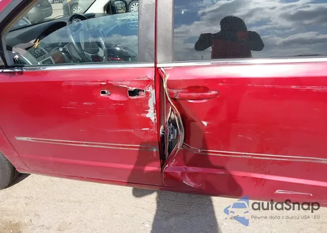 2010 Chrysler Town & Country Touring Plus из США, поврежденный, VIN 2A4RR8DX6AR321304